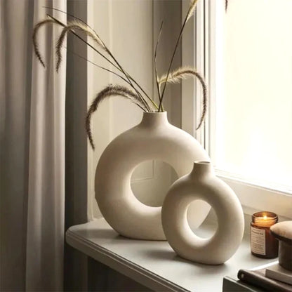 Nordic Circular Hollow Ceramic Vase