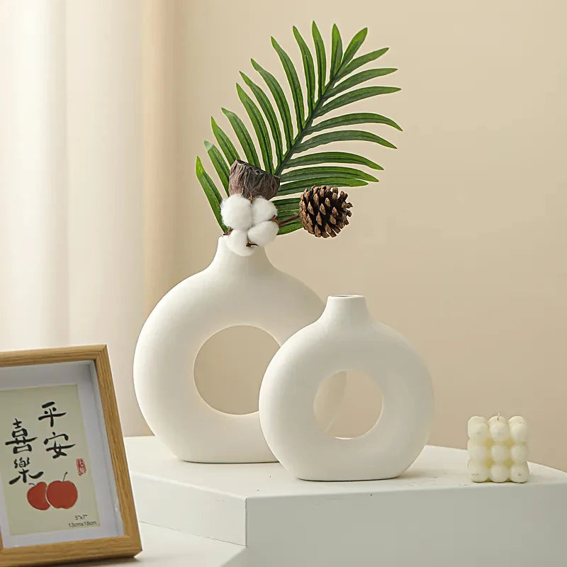 Nordic Circular Hollow Ceramic Vase