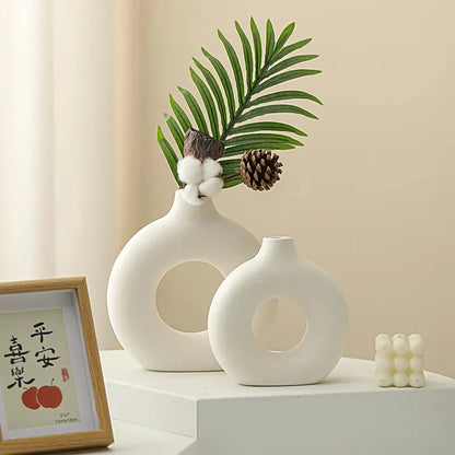 Nordic Circular Hollow Ceramic Vase