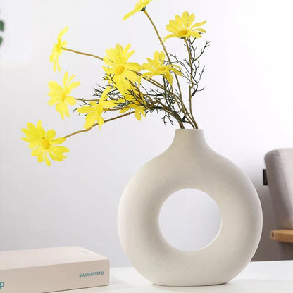 Nordic Circular Hollow Ceramic Vase